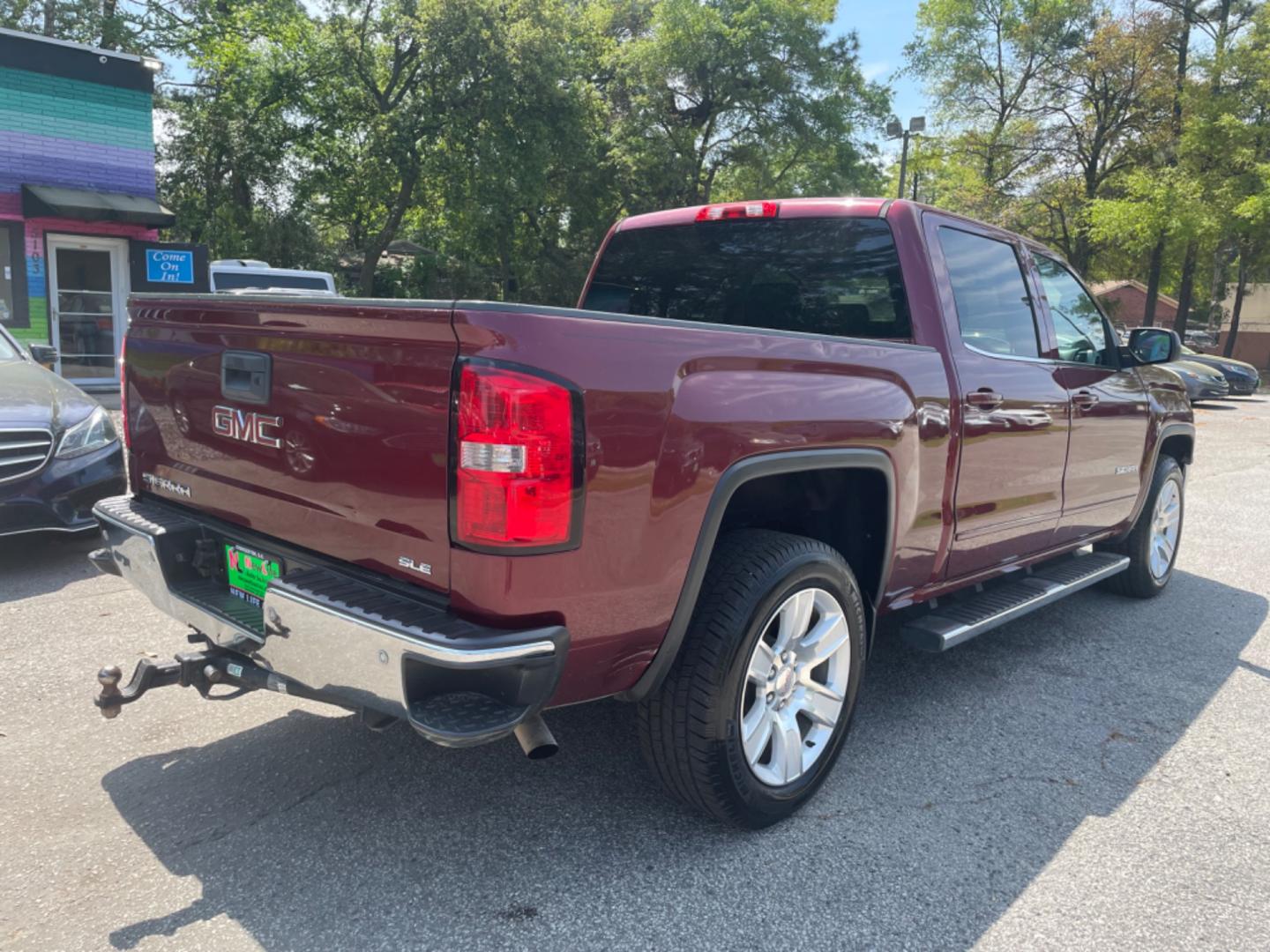 2014 RED GMC SIERRA 1500 SLE (3GTP1UEC5EG) with an 5.3L engine, Automatic transmission, located at 5103 Dorchester Rd., Charleston, SC, 29418-5607, (843) 767-1122, 36.245171, -115.228050 - Photo#6